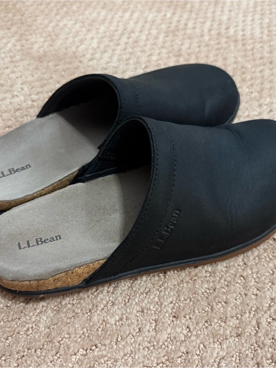 L.L. Bean Shoes - L.L. Bean Black Leather Women’s Slip-On Mules